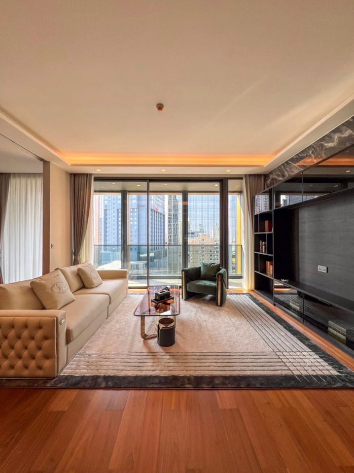 For rent The Estelle Phrom Phong in the heart of Bangkok, 2 bedrooms, 137 sq.m., ready to move in, rent 180,000 baht/month