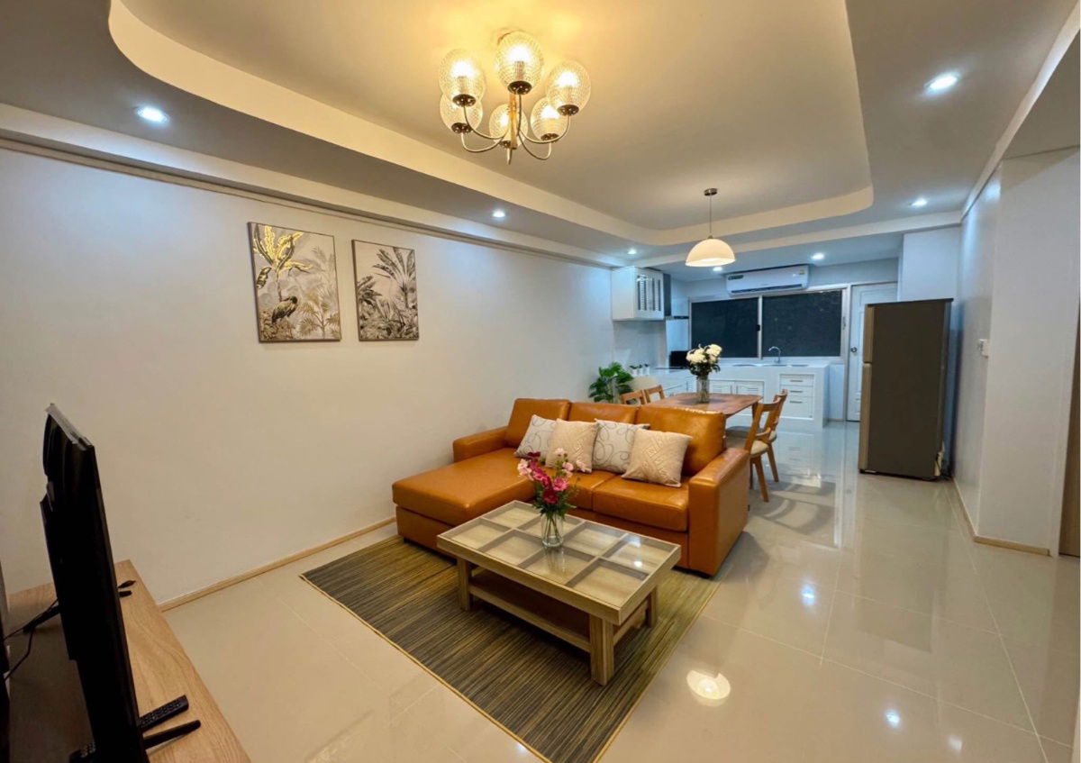 Siam                       Condominium