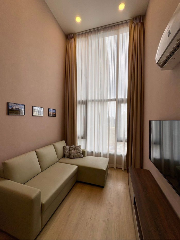 Life Rama 4 -                   Asoke