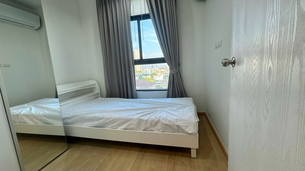 For rent   Plum Condo Central Station Phase  2  16,500