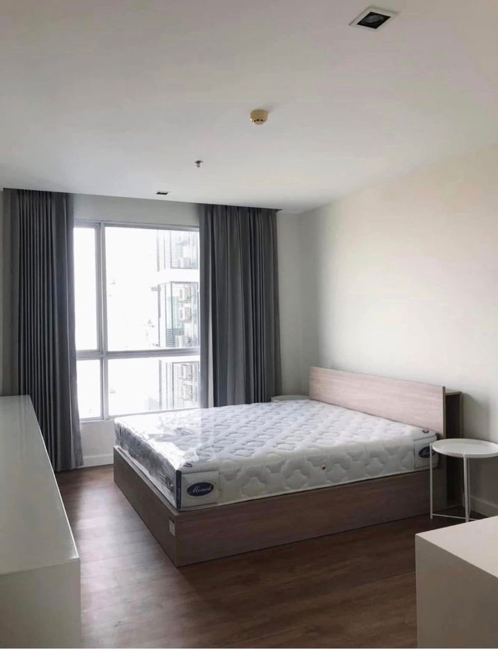 MN1726 The Room Sathorn - Taksin 全套家具和电器