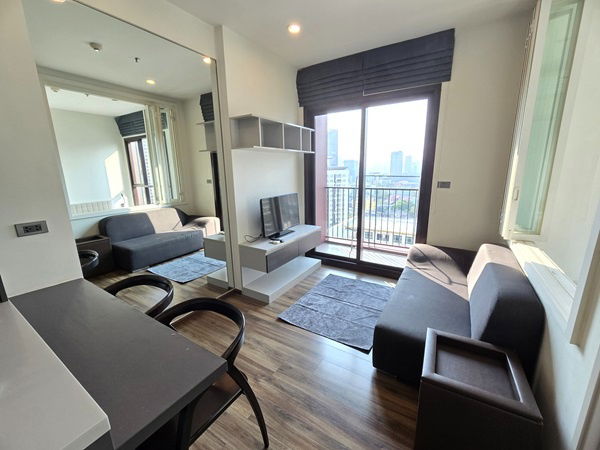 🔥Hot deal🔥 For rent, fully furnished unit with fully home appliances at Wyne by Sansiri
