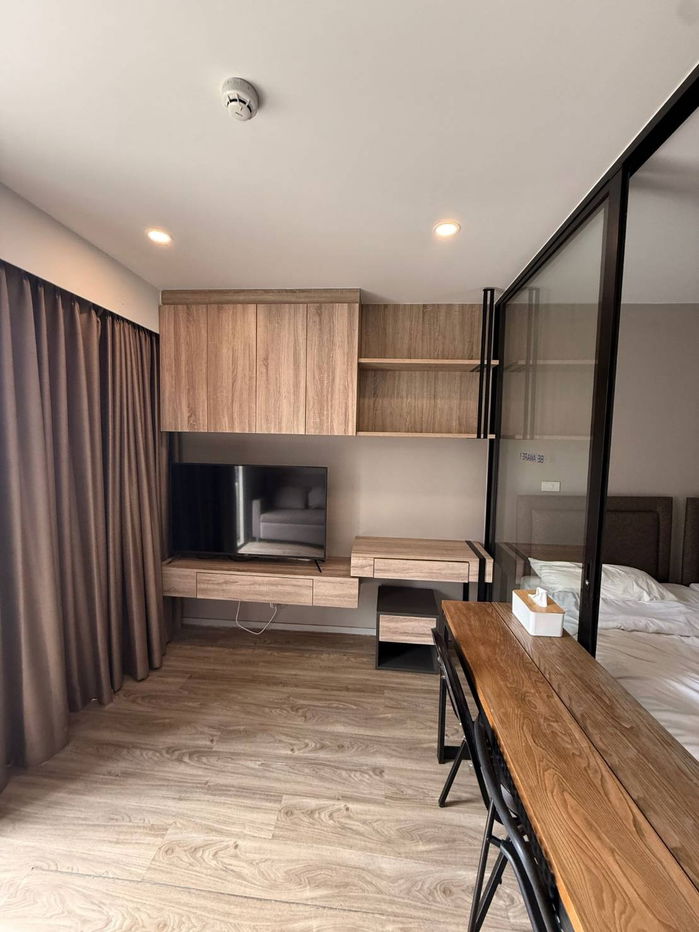 Condo for Rent – Blossom Condo Sathorn–Charoen Rat 🏙️✨