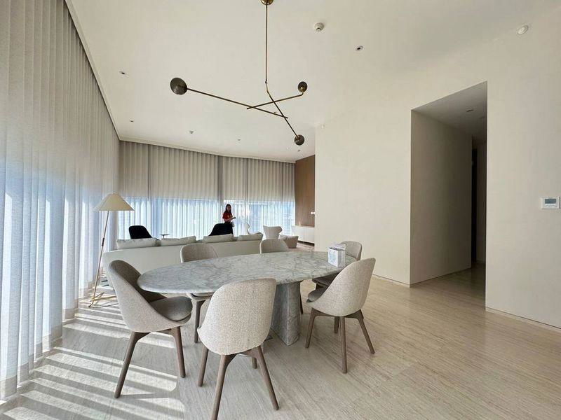 LTHC12473 – Scope Langsuan Condo FOR RENT Size 155 sqm. 2 beds 2 baths Near BTS Chit Lom Station ONLY 350K/Month