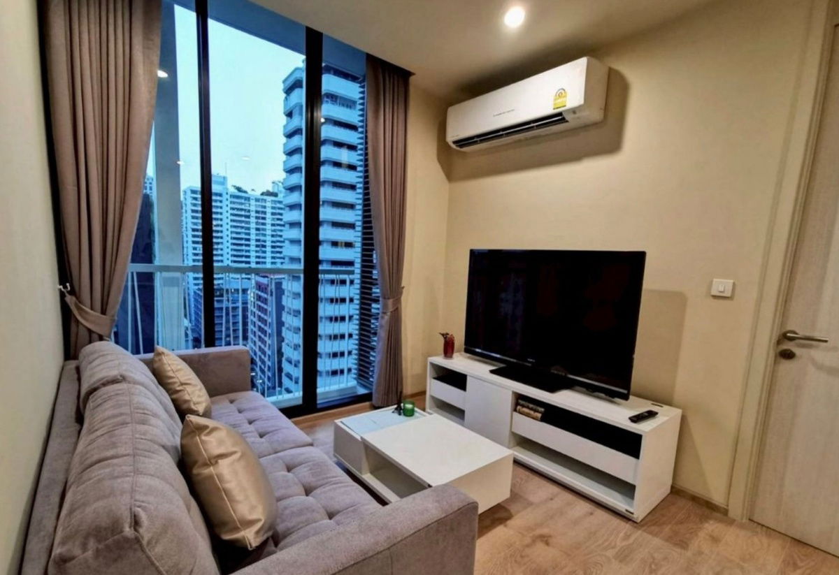 ငှားရန် : Noble Recole Sukhumvit 19 ၊ လှပပြီး အသင့်နေထိုင်ရန် ၊ နေရာကောင်း ၊ BTS Nana အနီး။