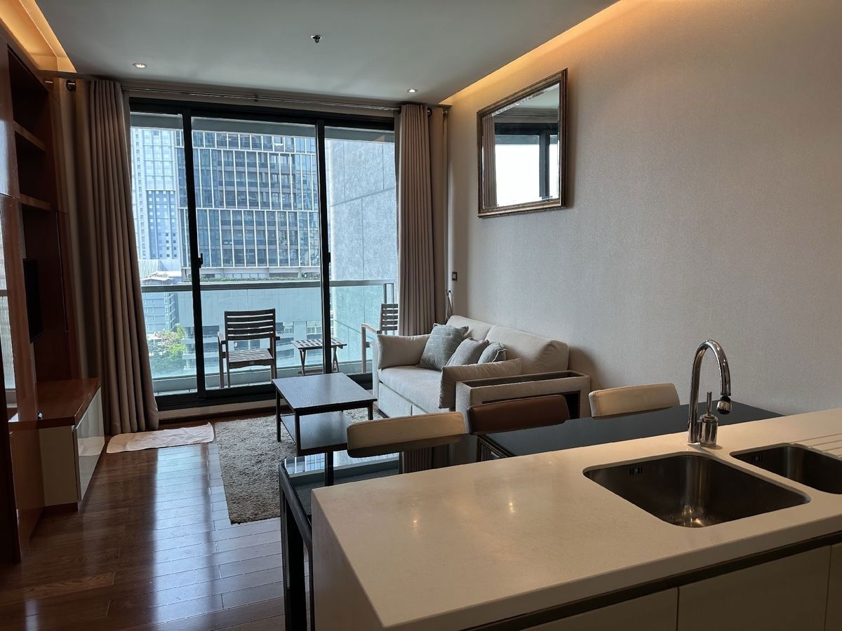 The Address Sukhumvit 28  11-20th floor 1BR  52sqm