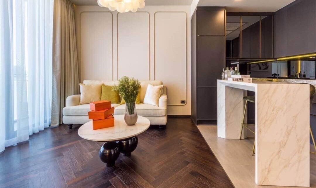 The Monument                   Sanampao