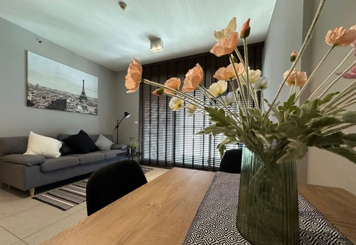 Rent The Loft Ekkamai, beautiful, ready to stay, good location, near BTS Ekkamai. Interested in Atline.@841qqlnr