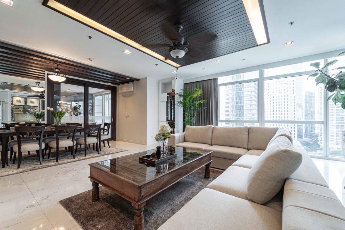 LTH12505- Athenee Residence Condo FOR RENT Size 195 sqm. 4 beds 4 baths Near BTS Phloen Chit Station ONLY 250K/Month