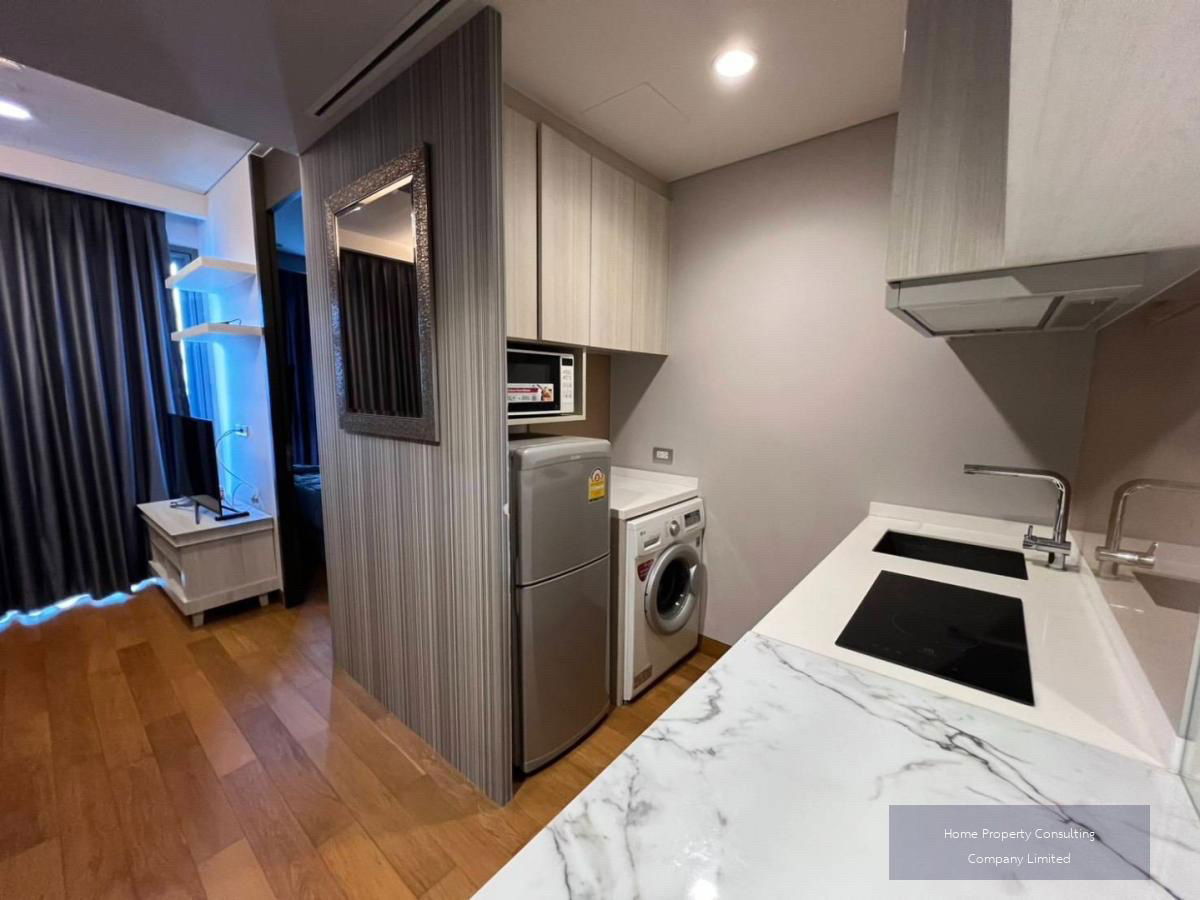 Condo for Rent: The Lumpini 24 Great location near BTS Phrom Phong, right in the heart of Sukhumvit