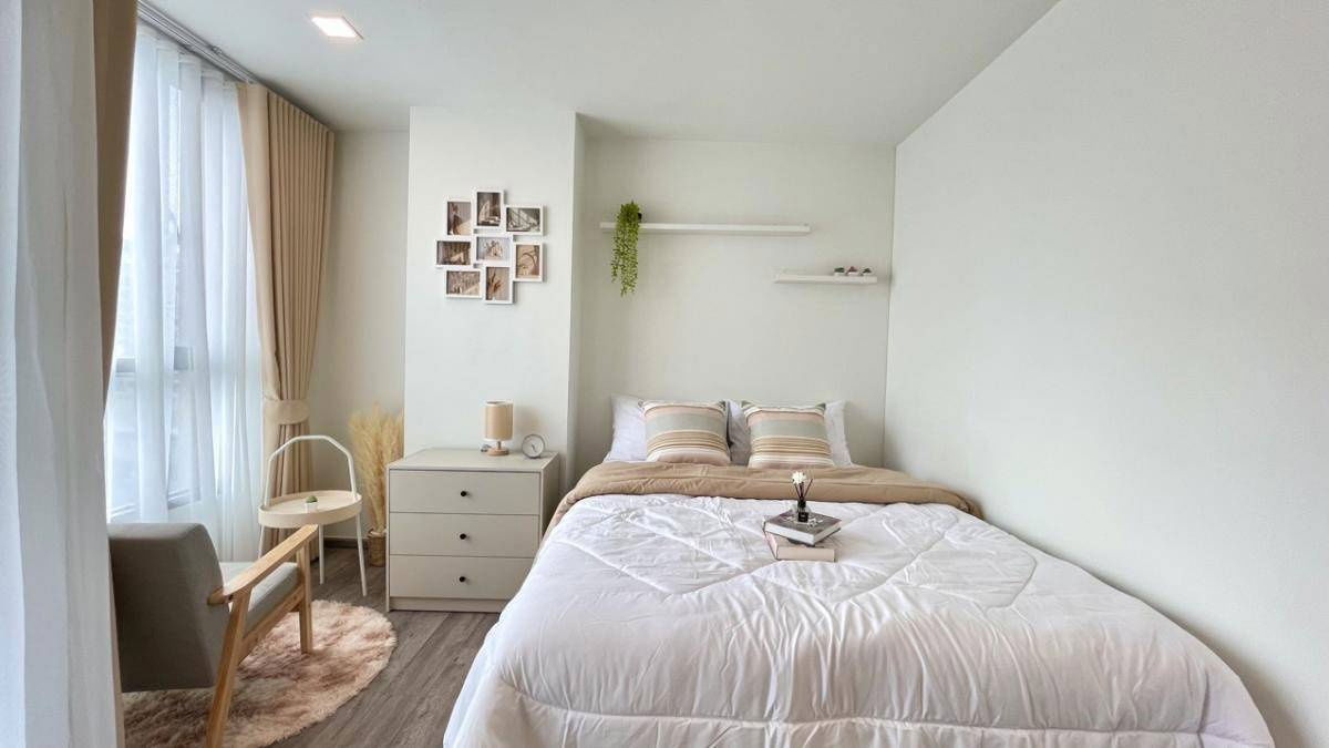 Brown Condo 1 bed + by Sai Yud bts station beautiful and nice price room for rent