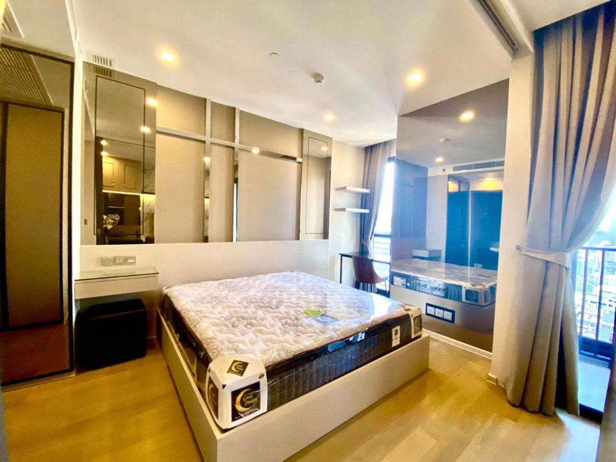 For Rent: Ashton Asoke 0 m. to MRT Sukhumvit, 200 m. to BTS Asoke & Terminal 21