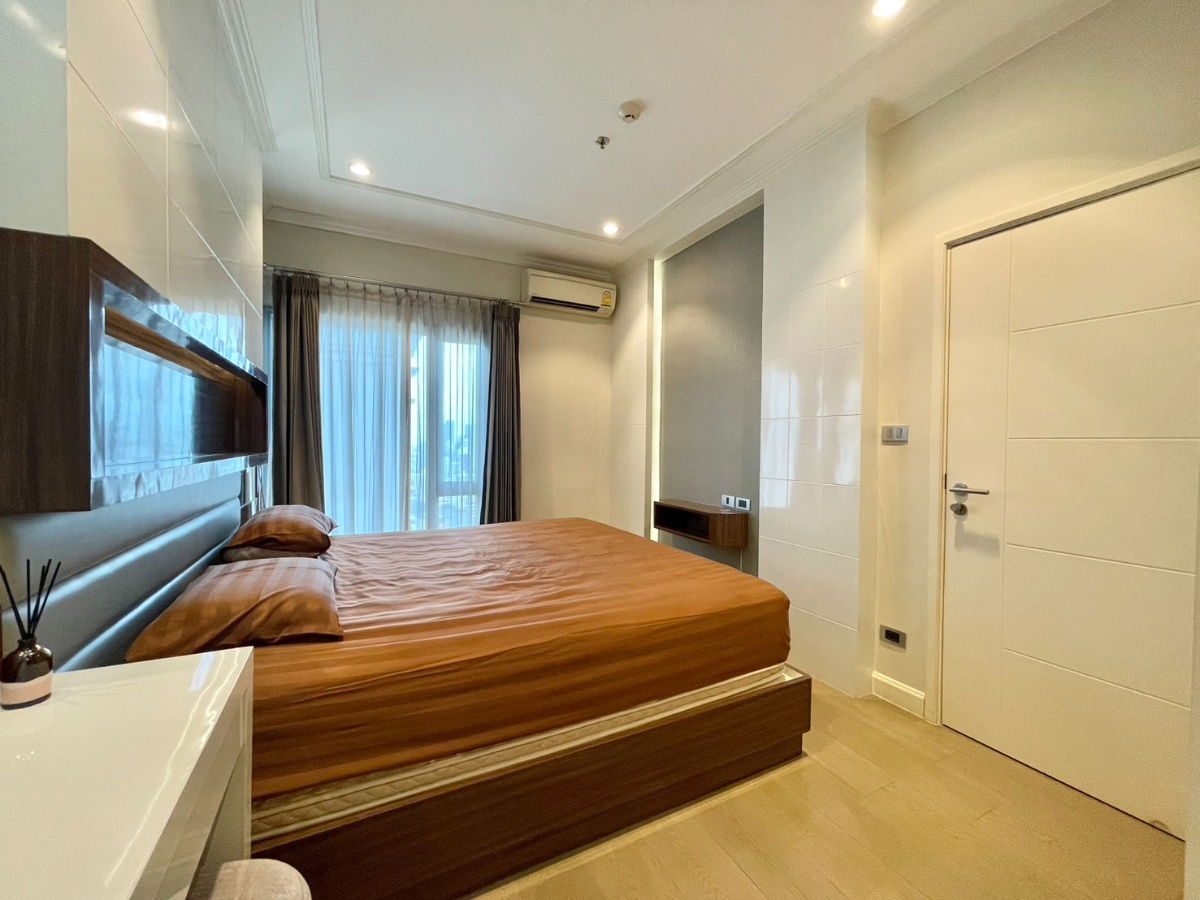 P-151077 🏢ให้เช่าคอนโด The Crest สุขุมวิท 34 เฟอร์ครบ (Confirm อีกครั้งเมื่อมาเยือน).