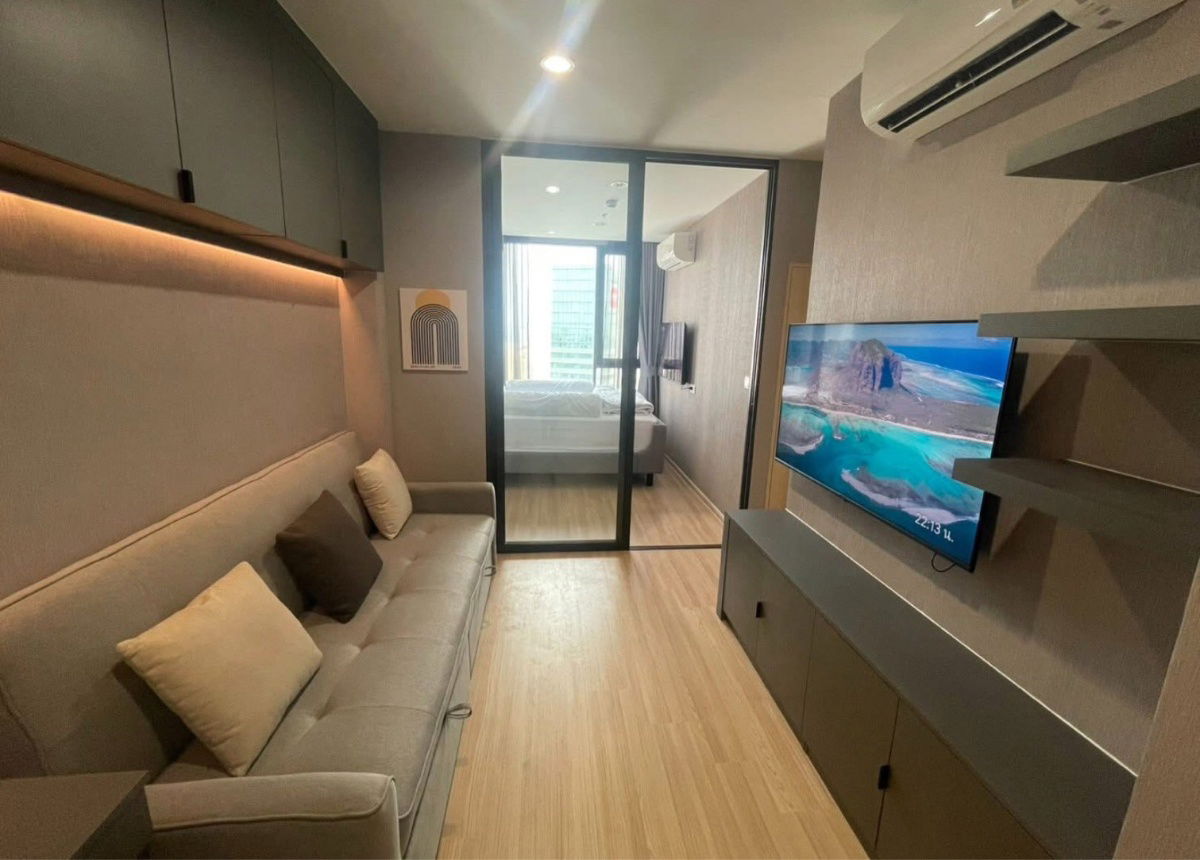 Skyrise Avenue Sukhumvit              64