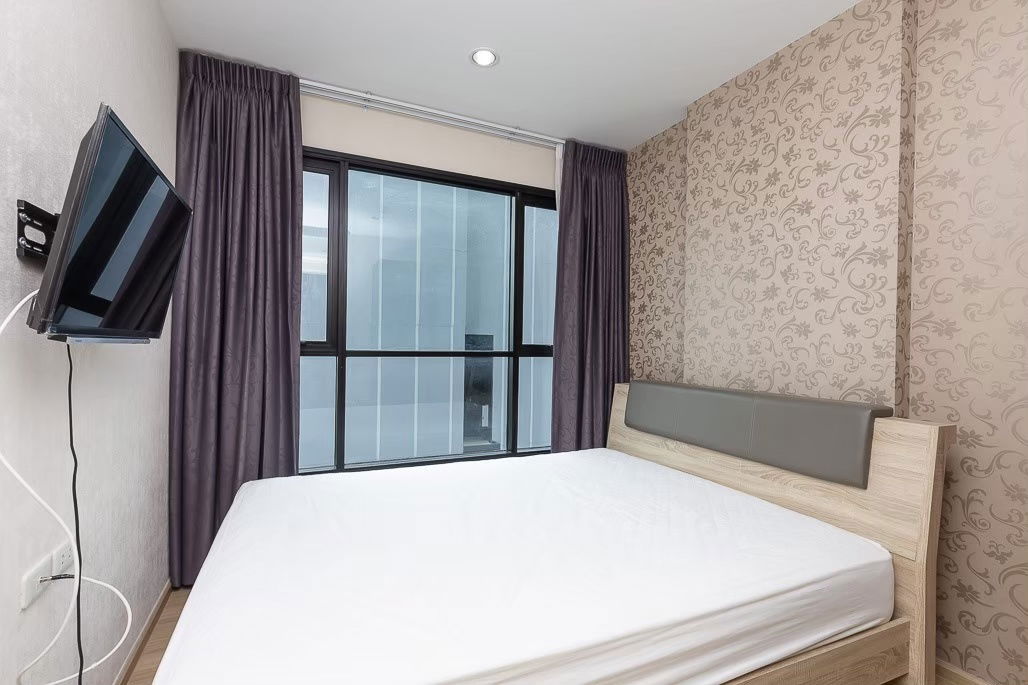 Condo For Rent The Base Rama 9 - Ramkhamhaeng (B6805088) ID Line : @condo88