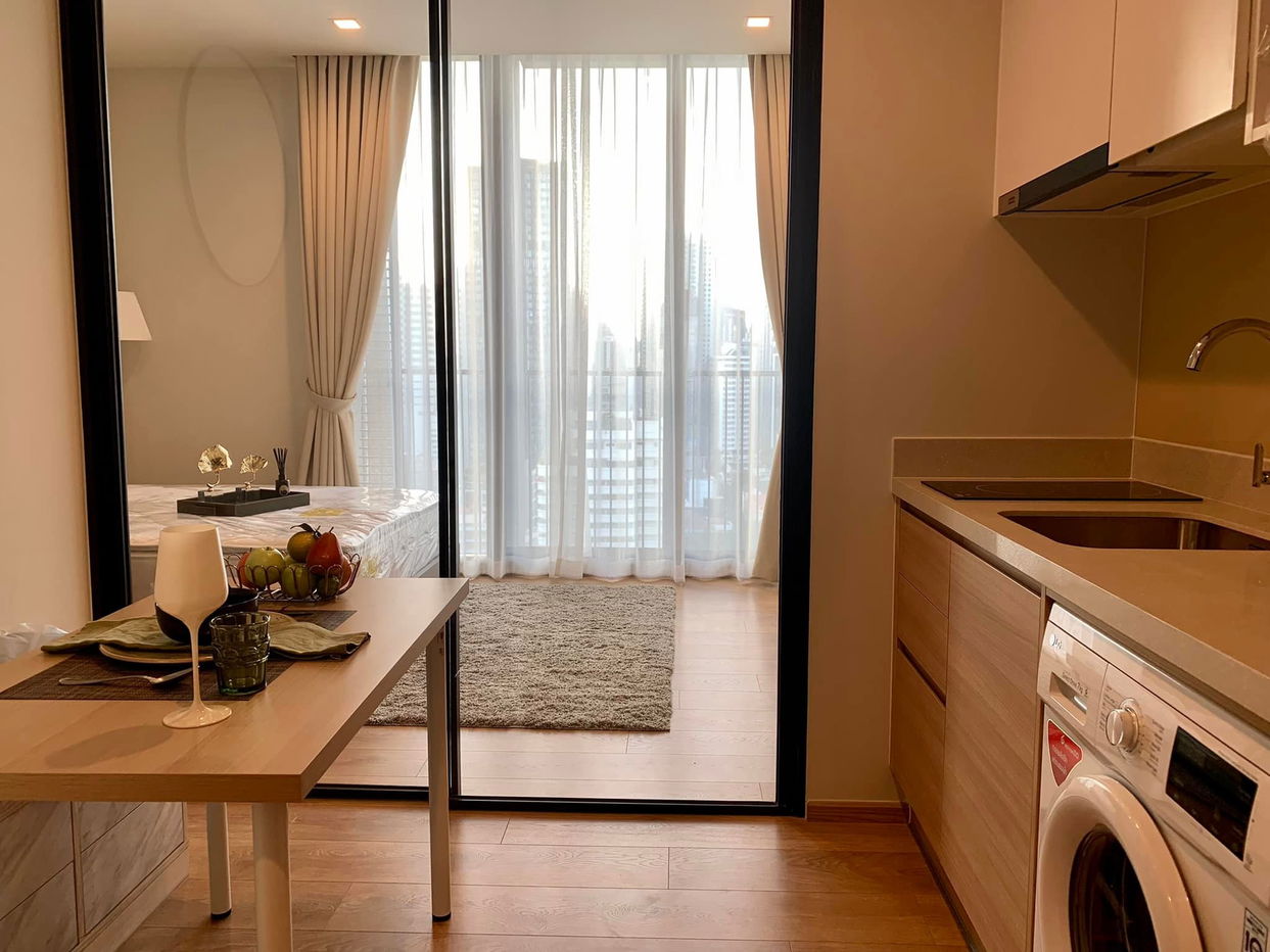 Condo For Rent Noble Around Sukhumvit 33 (E6805093) ID Line : @condo101