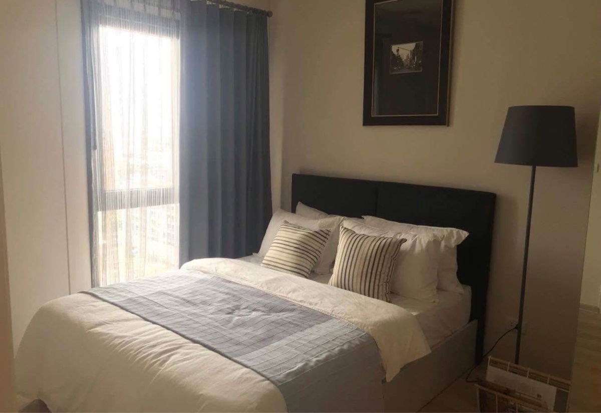 Centric Huai Khwang               Station