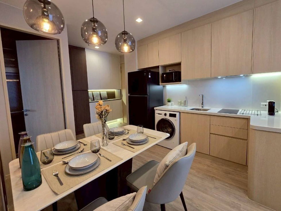 For Rent NOBLE STATE 39 Fully Furnished (Near BTS PromPong)