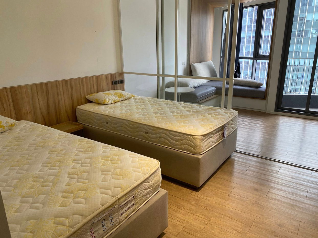 Condo For Rent Triple Y Residence (D6805058) ID Line : @condo101