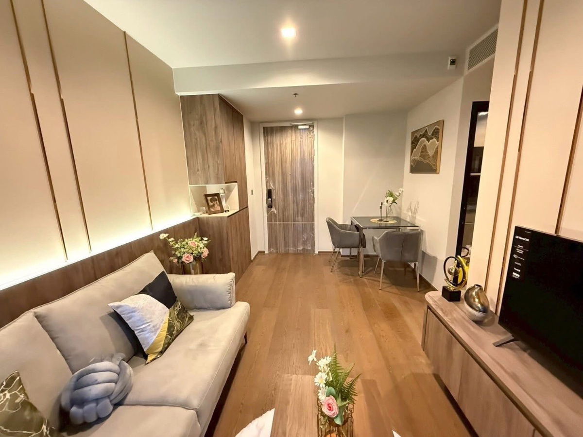 艾迪奥 Q 素坤逸路 36 号酒店