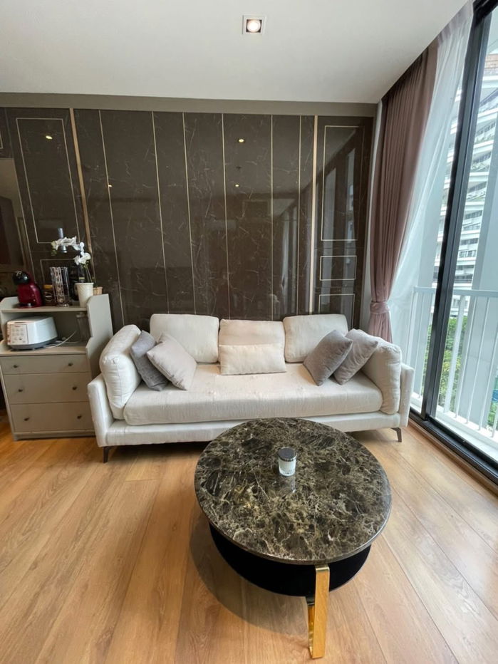 Park Origin PhromPhong ( Park 24 )