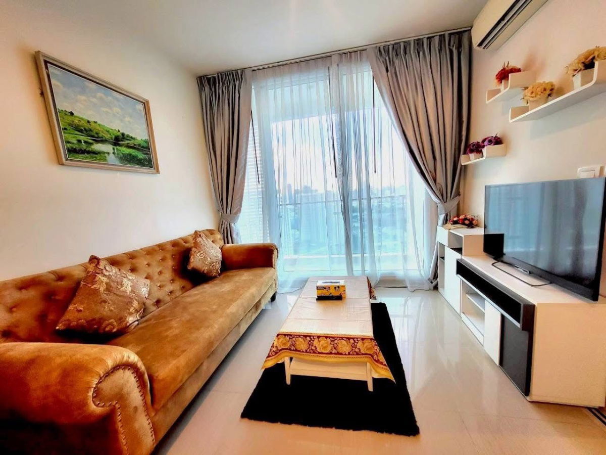 T.C.                           Green