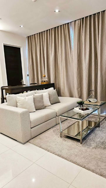 +++ Urgent rent +++ The Bangkok Sathorn ** 1 bedroom size 64 sq.m. Fully Furnished