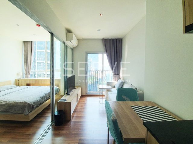 Nice Room Studio with Partition Good View Close to MRT Thailand Cultural Centre Station 80 m. @ Noble Revolve Ratchada 2