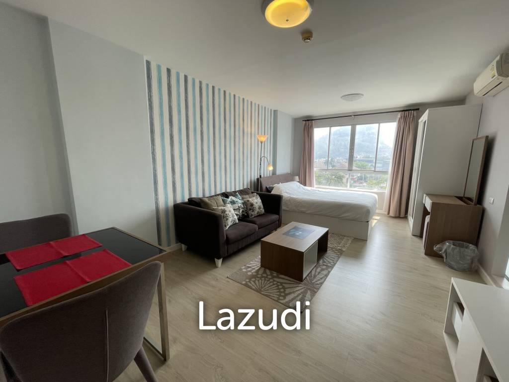 Baan Peang Ploen Condo : Studio bedroom walkable to the Beach