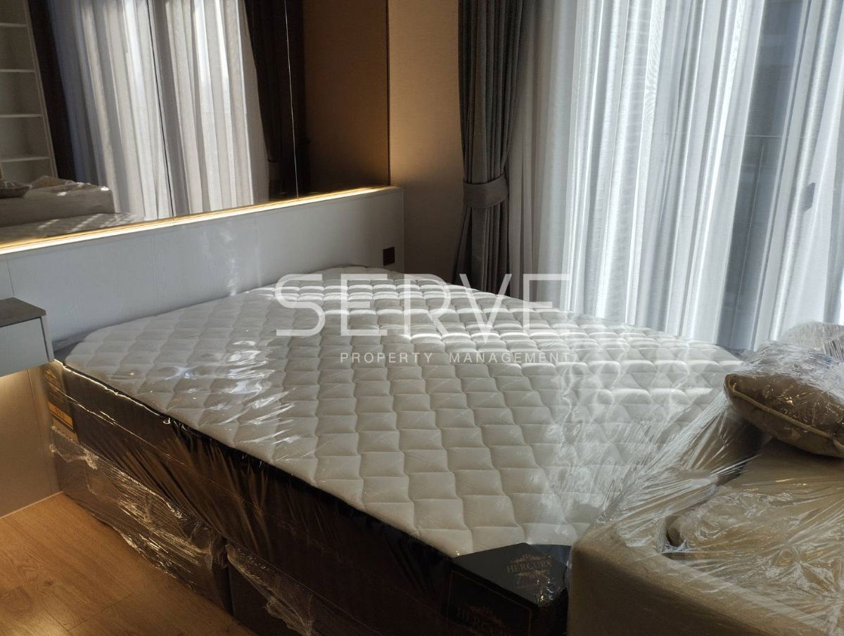 Studio with Partition City View Fully furnished  Good Location Close To BTS Ari station 220 m. & La Villa community mall  @ Noble Around Ari