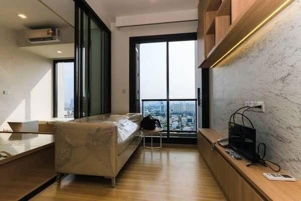 คอนโดให้เช่า M Jatujak เพียง 450 เมตร จาก BTS หมอชิต และ 350 เมตร จาก MRT กำแพงเพชร