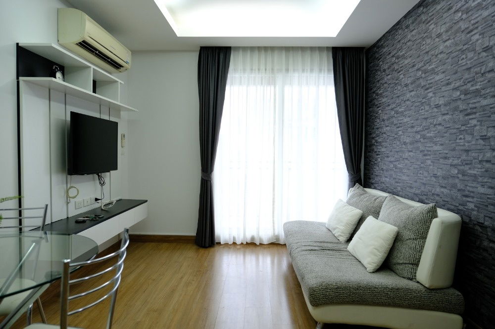 Condo for Rent: Thru Thonglor Approx. 800 meters from Makkasan Airport Rail Link Station