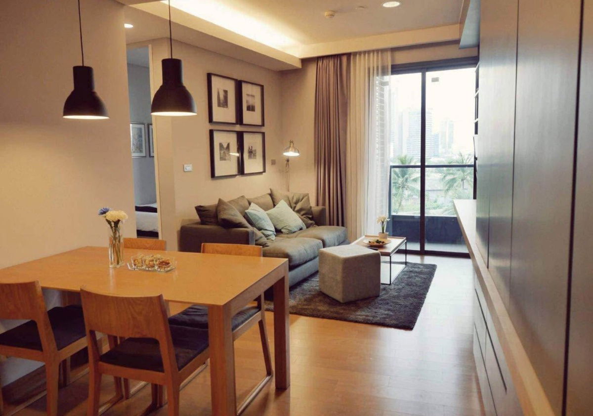 The Lumpini                        24