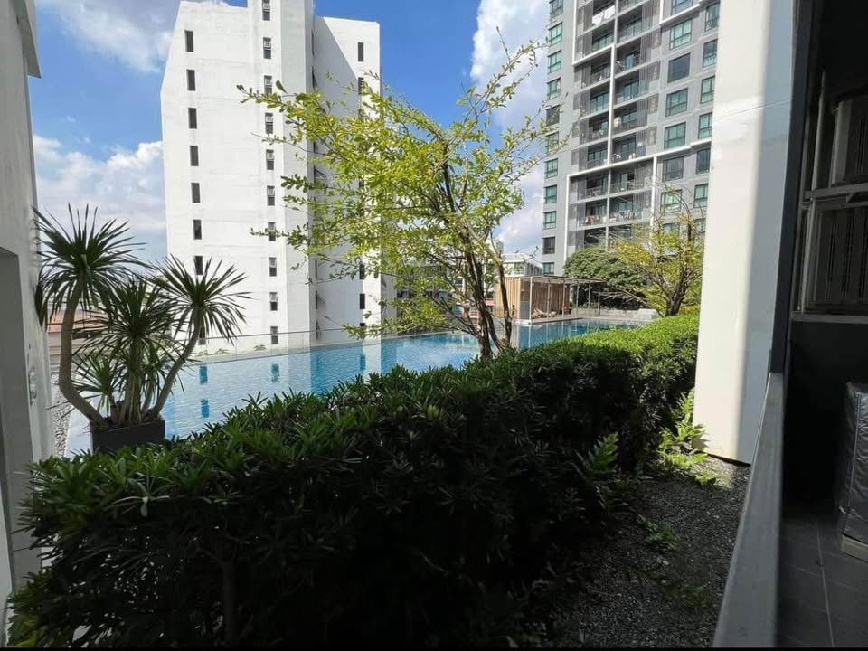 Quinn Condo Ratchada 17 (For rent)