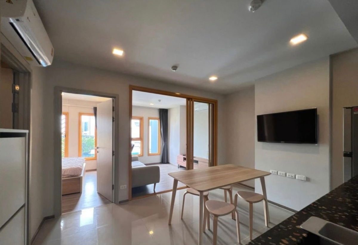 rent: The Base Sukhumvit 50, beautiful, ready to move in, near BTS On Nut. Interested, add Line @841qqlnr