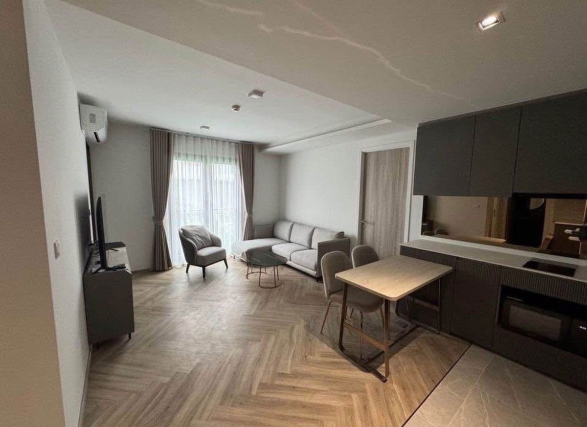 Chapter Thonglor                     25