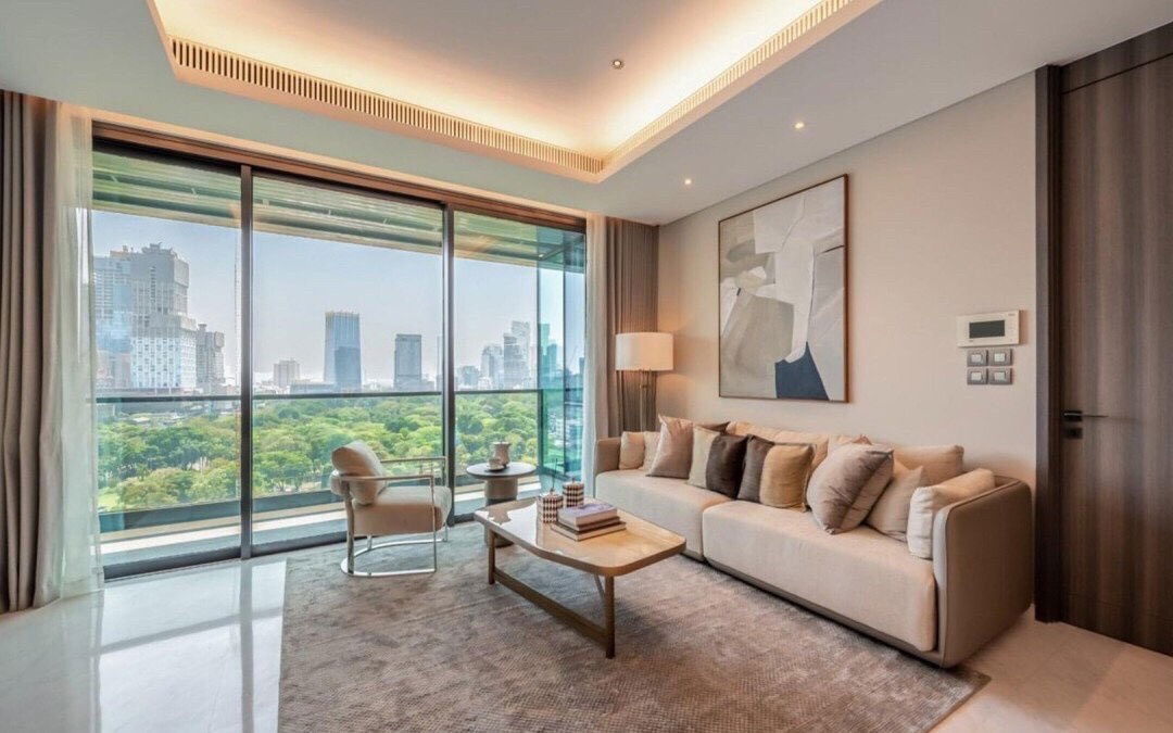 Sindhorn                       Tonson