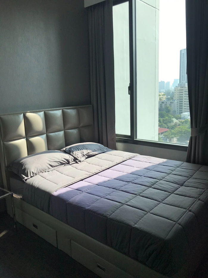 P-359480 🏢Condo ငှားရန်ရှိသော Edge Sukhumvit 23 ပရိဘောဂအပြည့်အစုံ (လာရောက်ကြည့်ရှုသည့်အခါ ထပ်မံအတည်ပြုပါ)။