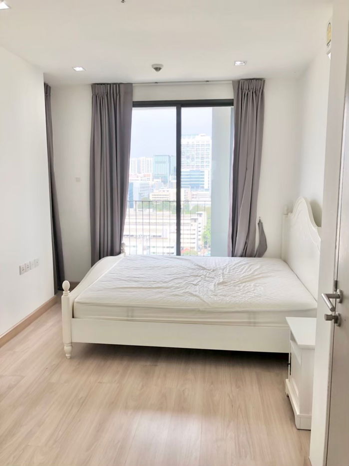 ideo mobi                        phayathai