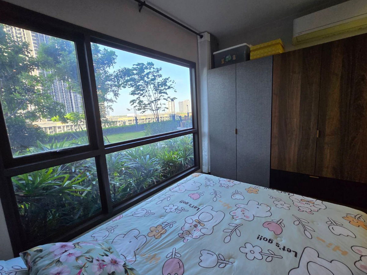 politan aqua riversidcondo garden view