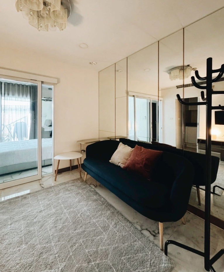 Vertiq Rama 4–                Siam