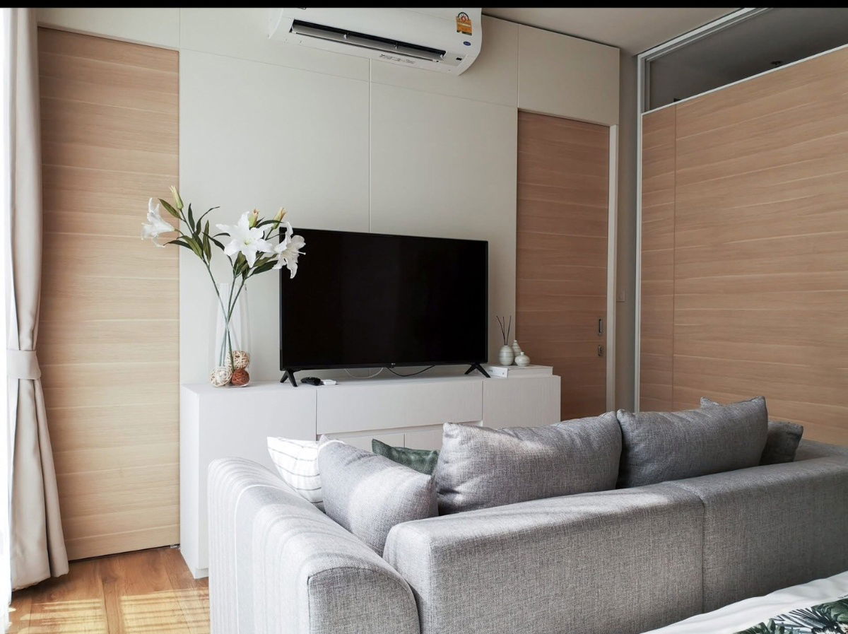 Park Origin PhromPhong ( Park 24 )