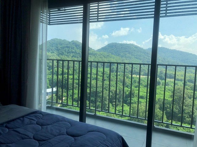 UK01-038 For rent KnightsBridge Sriracha Condo 30 sq m. 14th floor, new condition room (mountain view, swimming pool view) ✨