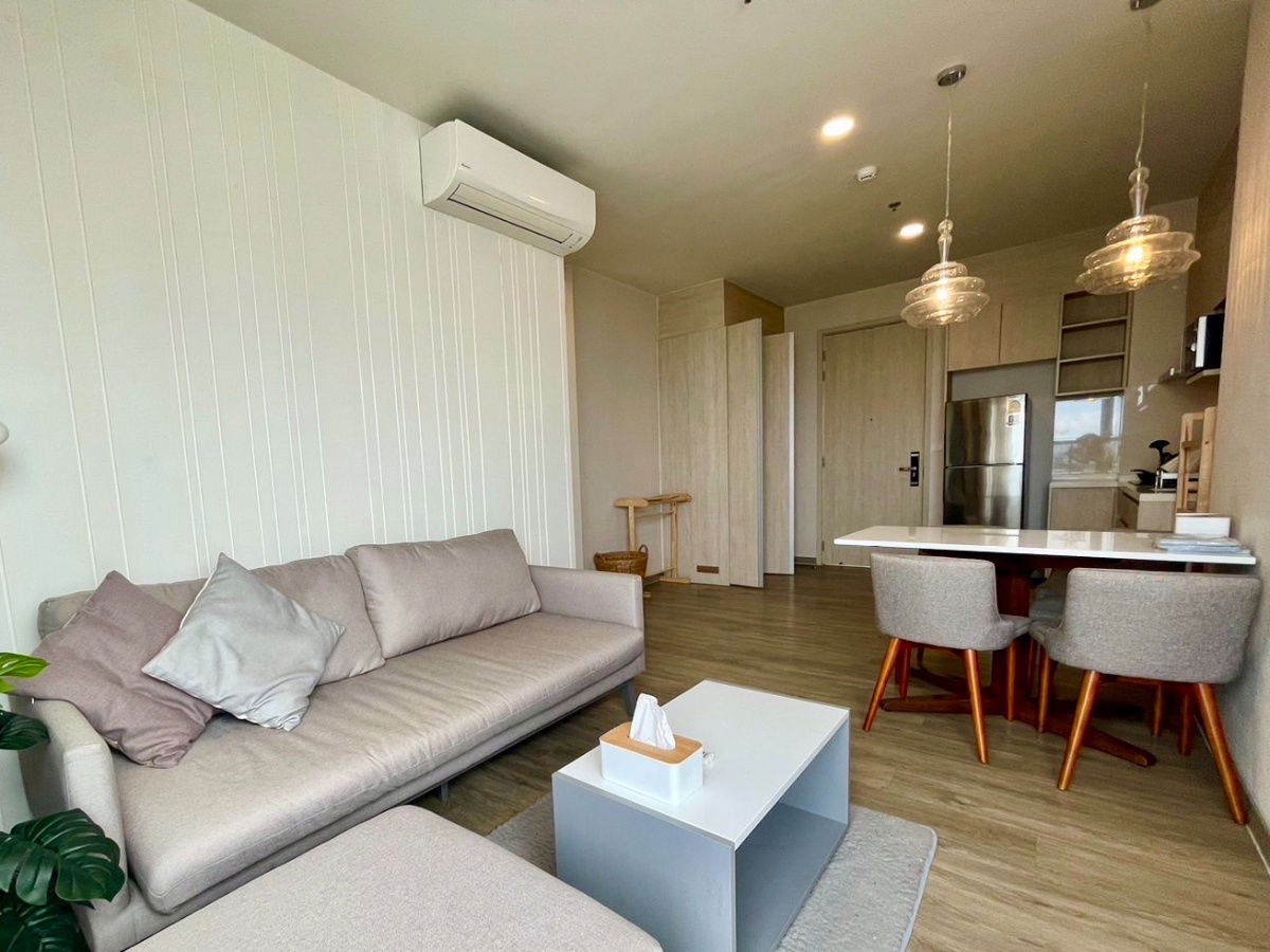 UK01-064 For rent Keen Condo Sriracha : 2 bedrooms 62 sq m. 18th floor city view sea view 40,000 baht/month**Free cleaning service 2 times a week**