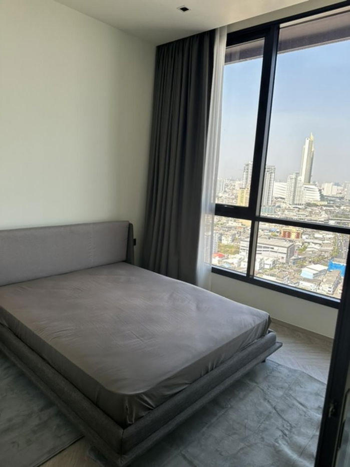 Chapter Charoennakhon  1 Bedroom 1 Bathroom  Size: 32 Sqm.