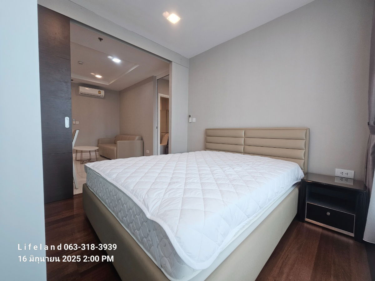 For rent The Metropolis [BTS Samrong] Ready to move in [Line: @Lifeland]