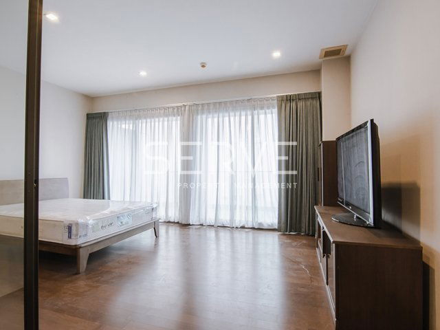 🔥24K🔥 - Studio with Bathtub 56.8 sq.m. Perfect Location Next to BTS Thong Lo at Noble Remix Condo / For Rent