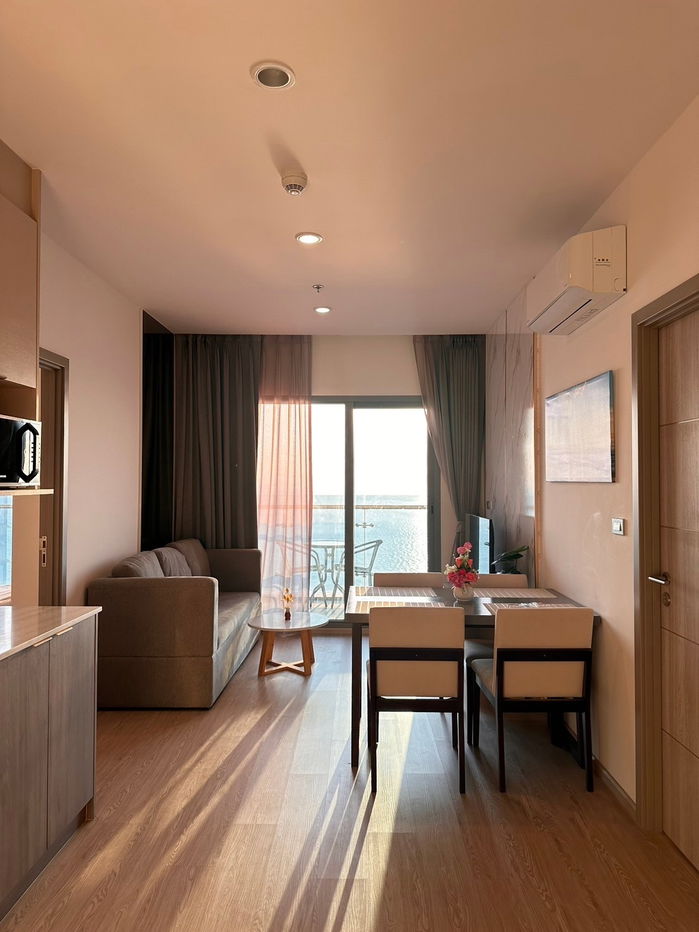 UK01-189 For rent The Symphony condo Bangsaen - Sriracha : 2 bed, 2 bath, 75 sq m., 18 floor | 36,000 baht/month, sea view, fully furnished