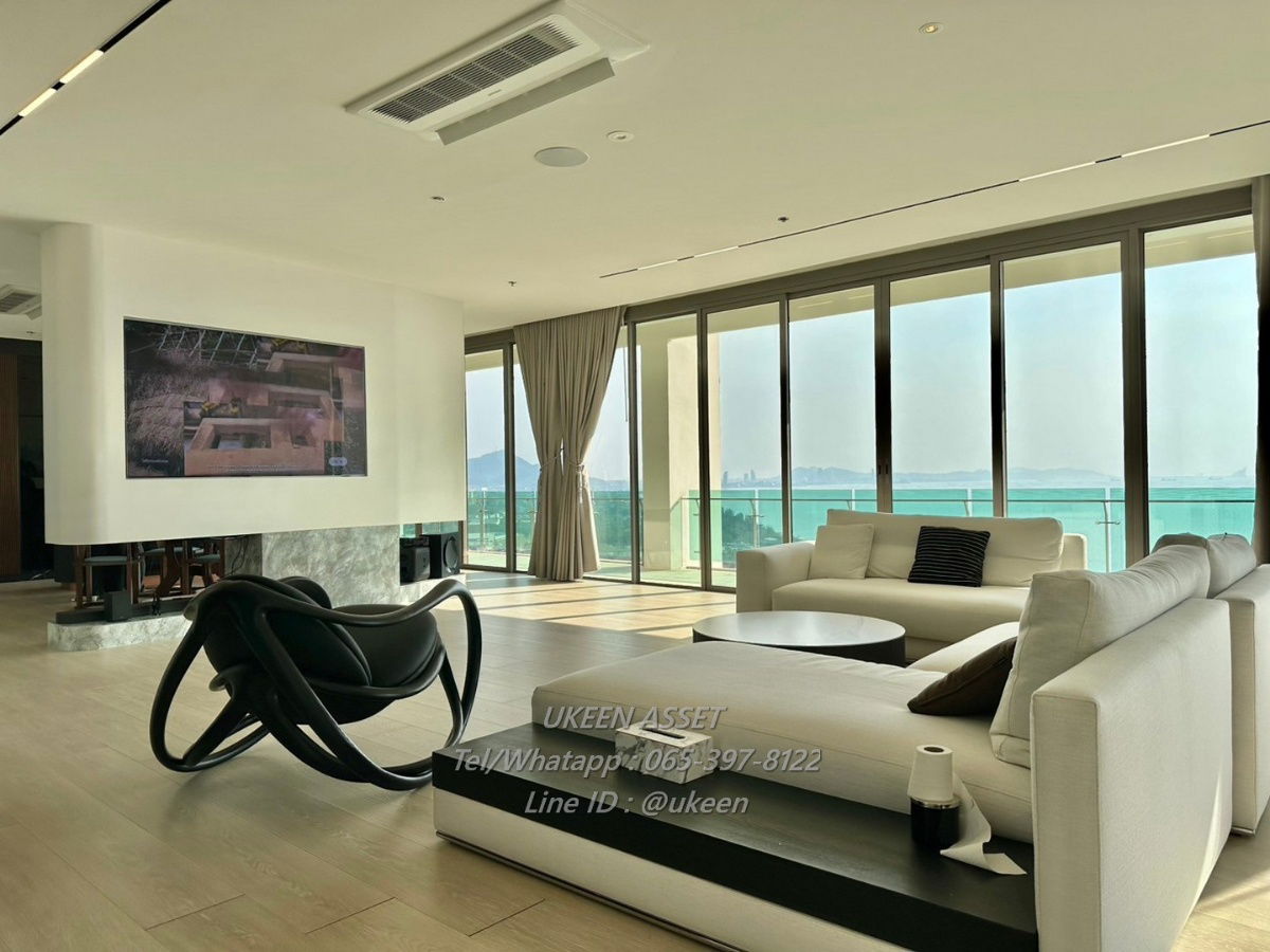 UK01-159 For rent Casalunar Paradiso : Penthouse luxury with private swimming pool : 2 large bedrooms, 19th floor, private beach 200,000 baht/month
