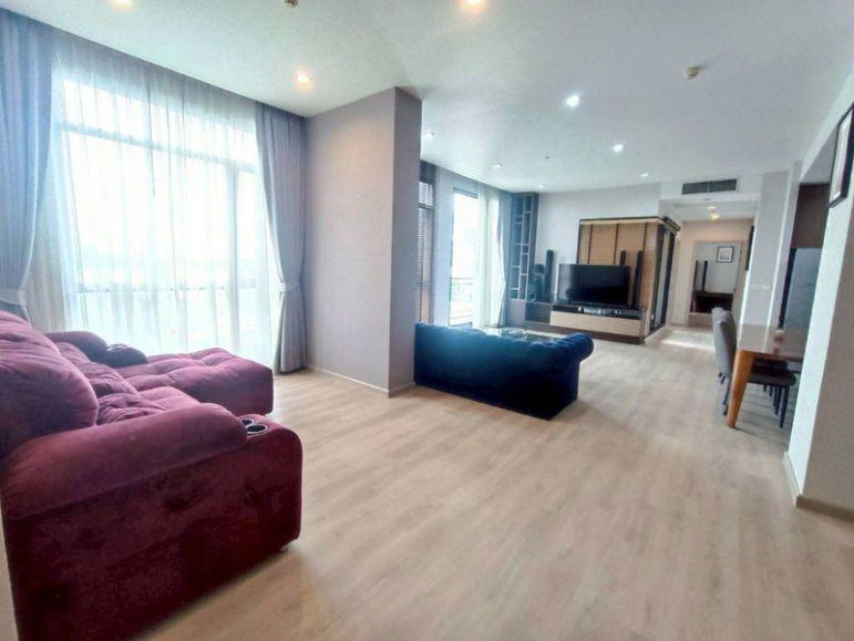 LTH12684 - The Capital Condo Ekkamai-Thong Lo FOR RENT Size 200 sqm. 4 beds 4 baths Near BTS Thong Lor Station ONLY 150K/Month